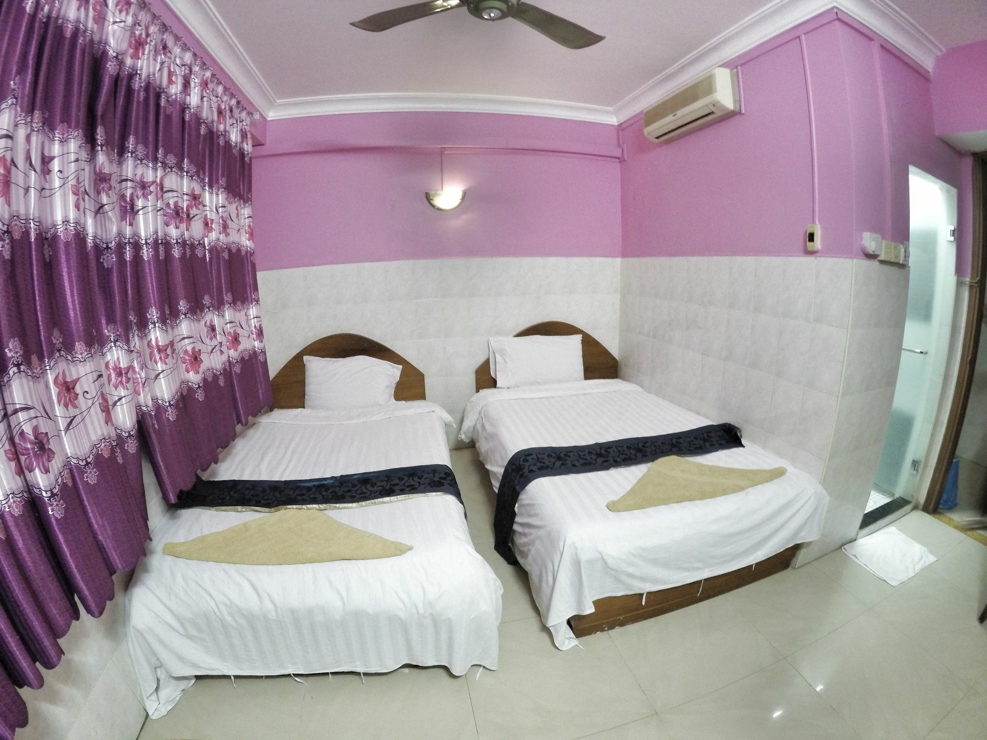 Capitol 3 Guesthouse Phnom Penh Eksteriør bilde